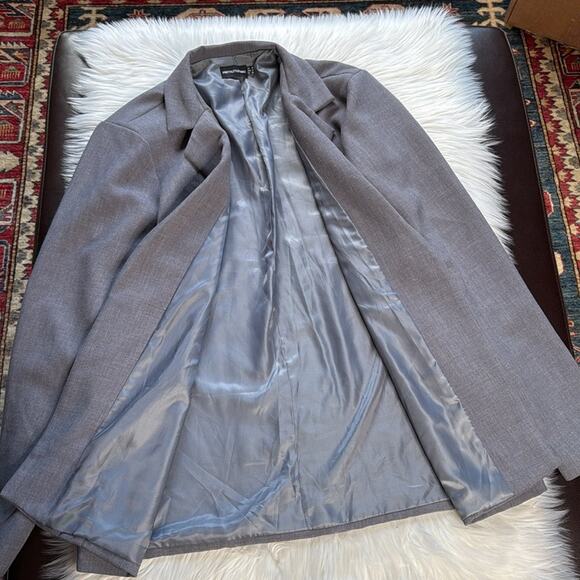 Pretty Little Thing Charcoal Tailored Oversized Dad Blazer - Picture 6 of 9